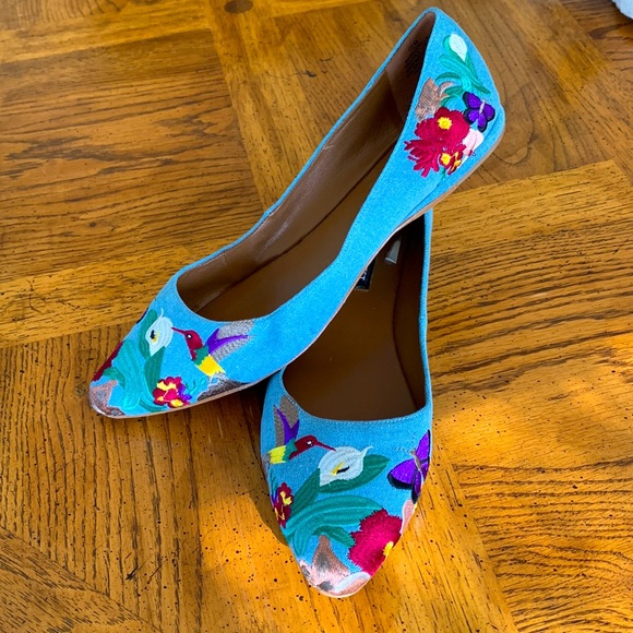Nine West Shoes - 🧨🧨🧨BOGO Nine West embroidery accent flats size 10B